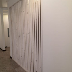 Декоративная стенка из реек