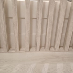 Межкомнатная перегородка из реек Межкомнатная перегородка из реек