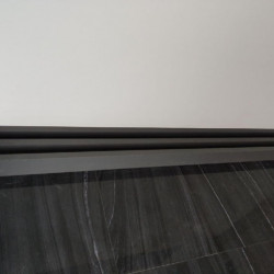 Панель из реек деревянных для квартиры