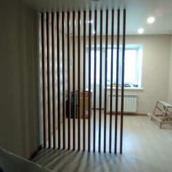 Реечная деревянная панель для внутренней отделки