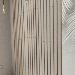 Панель под рейки на стену